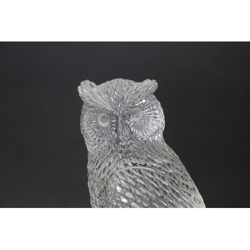 113 - Rare custom made Fred Curtis Waterford crystal owl figure on wooden base, signed Fred Curtis Waterfo... 