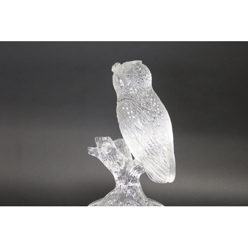 113 - Rare custom made Fred Curtis Waterford crystal owl figure on wooden base, signed Fred Curtis Waterfo... 