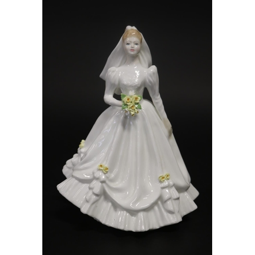 139 - Royal Doulton Bride (White) HN3284, approx 22cm H