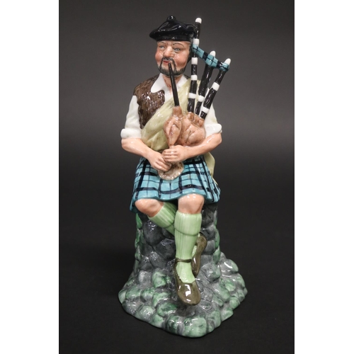 140 - Royal Doulton The Piper HN2907, approx 21cm H