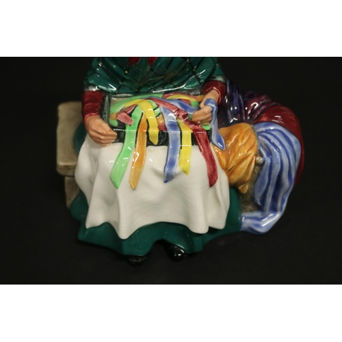 146 - Royal Doulton Silks And Ribbons HN2017, approx 16cm H