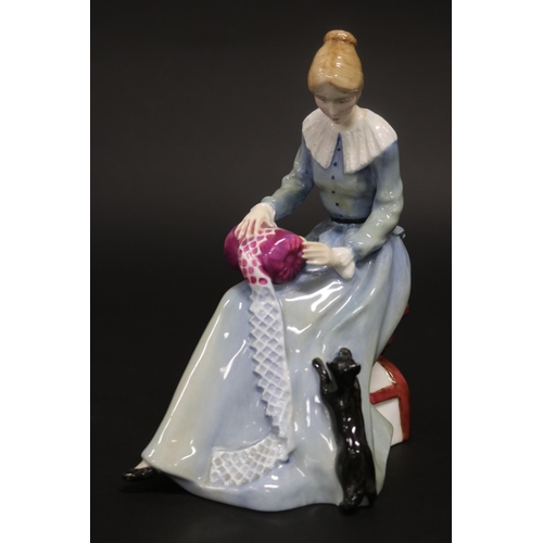 148 - Royal Doulton Dorothy HN3098, approx 18cm H