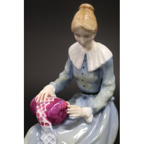 148 - Royal Doulton Dorothy HN3098, approx 18cm H