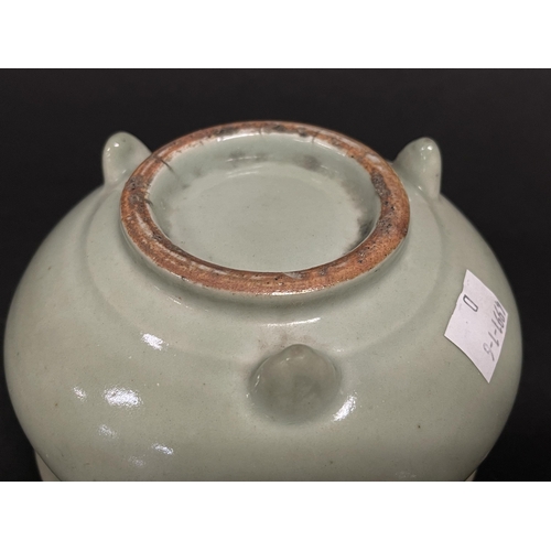 507 - Antique celadon incense burner early Edo Period- 17th century, circular squat shape, approx 7.4cm H ... 