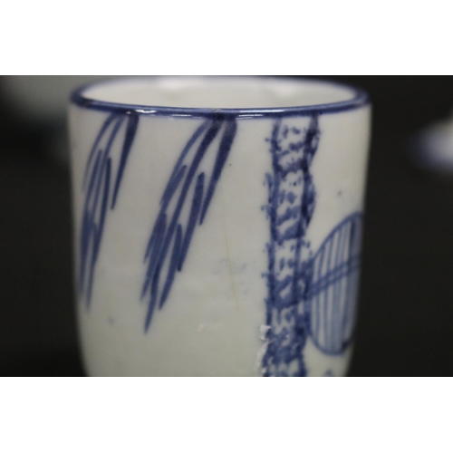 336 - Selection of antique and later Japanese blue and white porcelain, seven pieces, some damages (7) to ... 