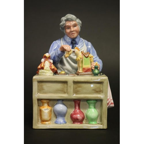 89 - Royal Doulton The China Repairer HN2943, approx 17cm H