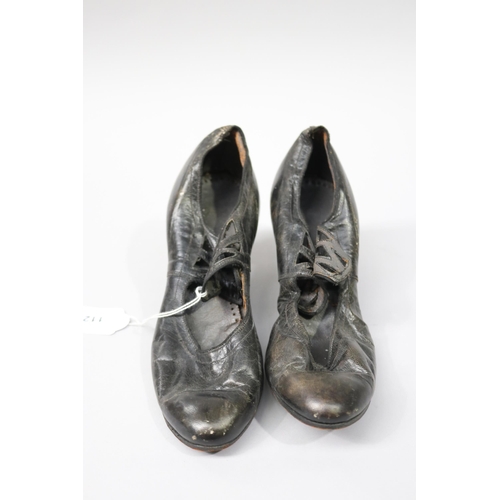112 - Pair of antique leather ladies shoes