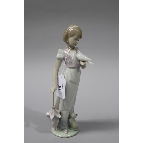 91 - Lladro Summer Stroll, Collectors Society 1991 no7611, approx 23cm H