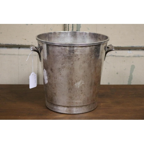 20 - Good quality Argenta twin handled champagne bucket, marked to base, approx 20cm H x 20cm Dia