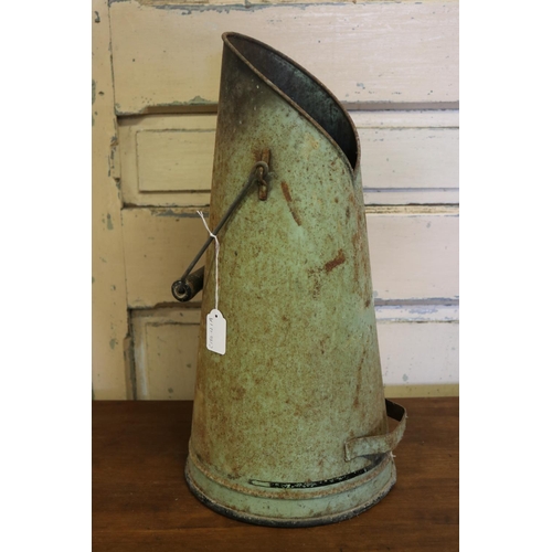 4 - French painted coal scuttle hod bucket, with single swing handle, approx 50cm H
