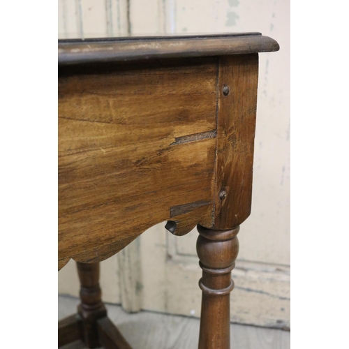 72 - Georgian style oak side table, fitted with a single drawer  approx 65cm H x 50cm W x 44cm D