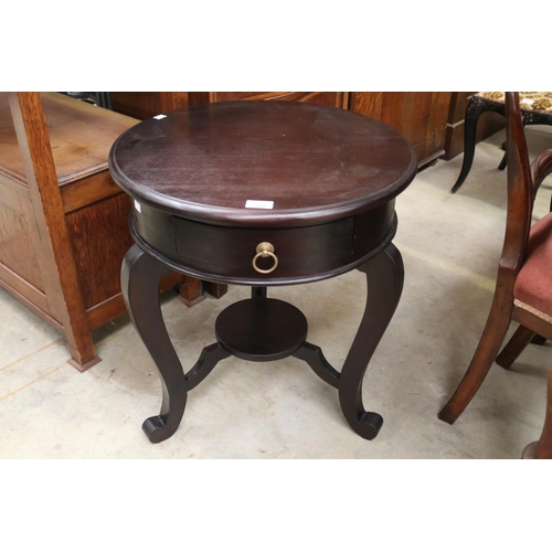 568 - Circular tri legged table, approx 63cm H x 56cm dia