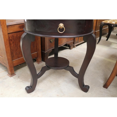 568 - Circular tri legged table, approx 63cm H x 56cm dia