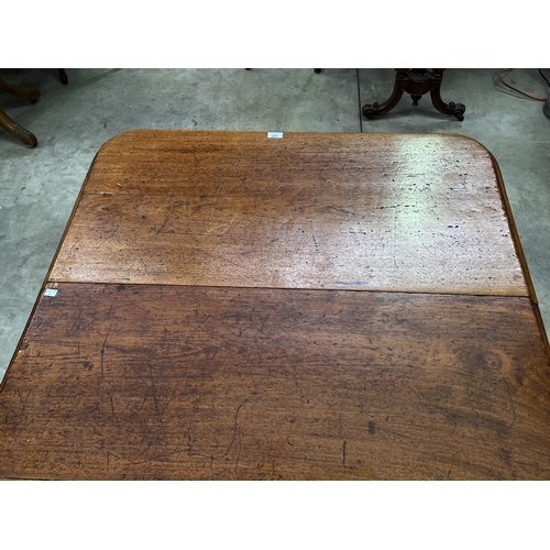 592 - Antique turned leg extension dining table, with extra leaf, approx 69cm H x 145cm W (leaf fitted) x ... 