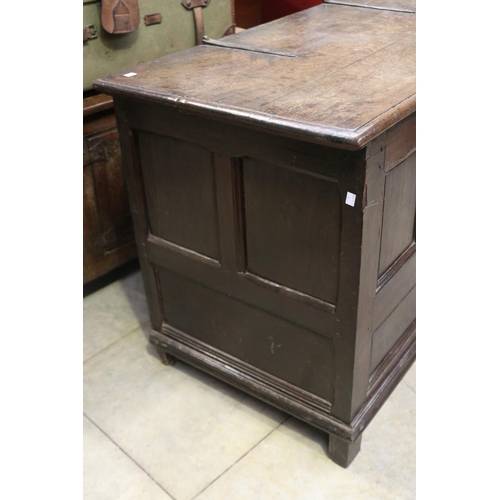 604 - Large antique 18th century English oak mule chest design coffer, with six panel front, approx 84cm H... 