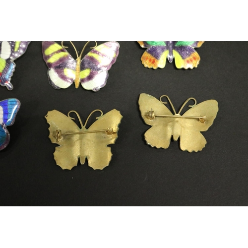 513 - Eleven vintage butterfly brooches (11)