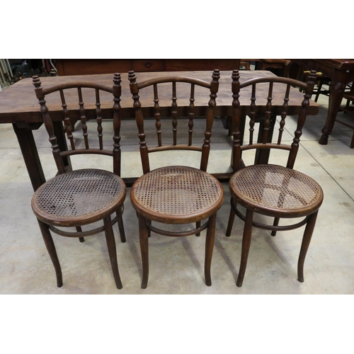 696 - Set of six antique Austro-Hungarian bistro chairs by Ungvar Ungarn, with original paper label to bas... 