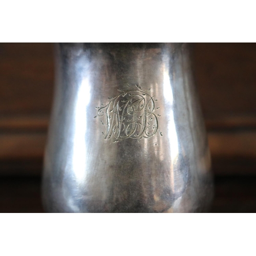 818 - Antique Victorian hallmarked sterling silver mug, marks for London 1846 - 1847, approx 9cm H and app... 