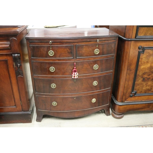 864 - Regency style gentleman's five drawer chest with brushing slide, approx 92cm H x 84cm W x 49cm D