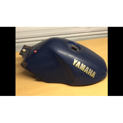 Yamaha RD350 YPVS F2 petrol tank