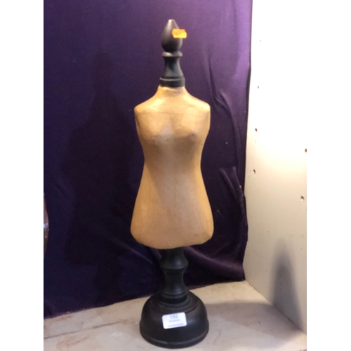 182 - Pedestal necklace holder