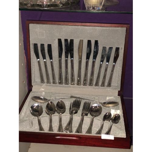 188 - Cutlery set in case