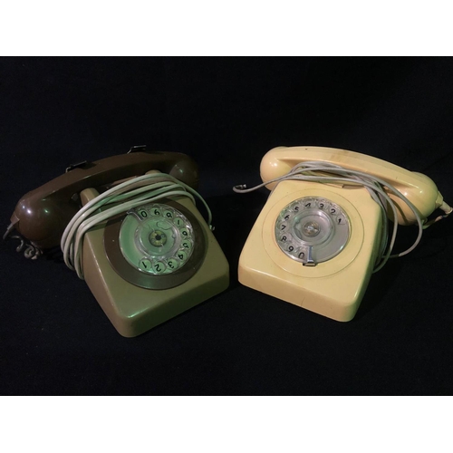 195 - 2 vintage phones