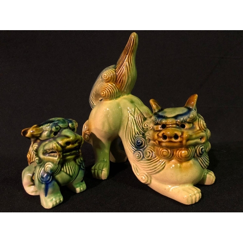 324 - 2 pottery foo lions