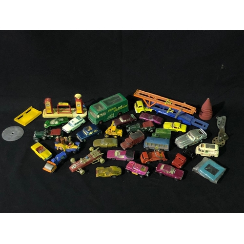 385 - Quantity of model cars, matchbox and corgi etc