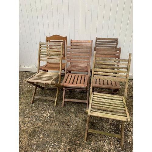 1057A - 7 garden chairs