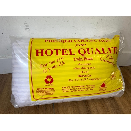 13 - New pair of pillows