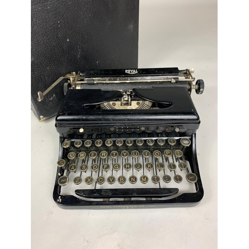 213 - Vintage typewriter in case