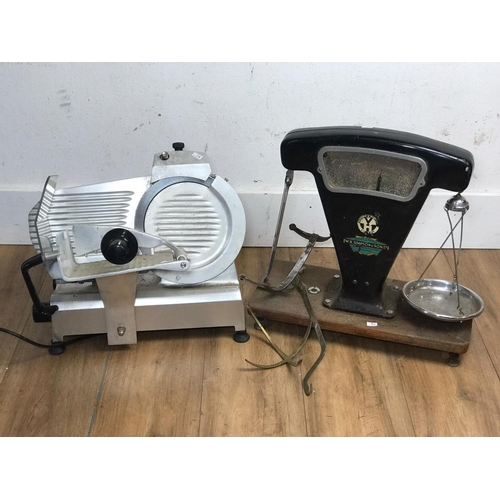 55 - Meat slicer and vintage scales