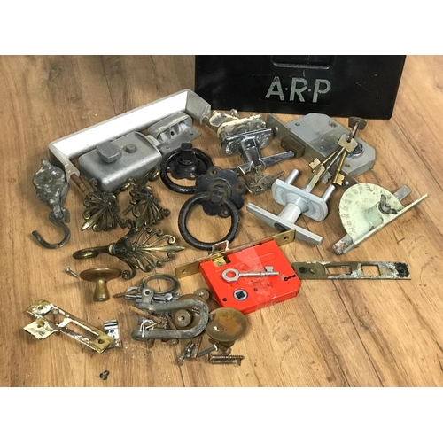 60 - Quantity of door handles, locks etc