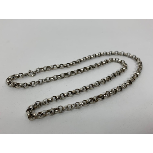 662 - Silver necklace