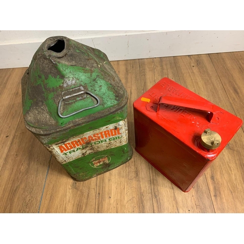 77 - Old petrol can with Castrol oil can