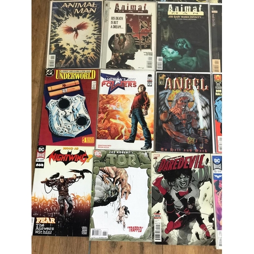 239 - Quantity of comics