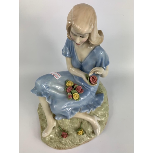 134 - Large Royal Doulton figurine 