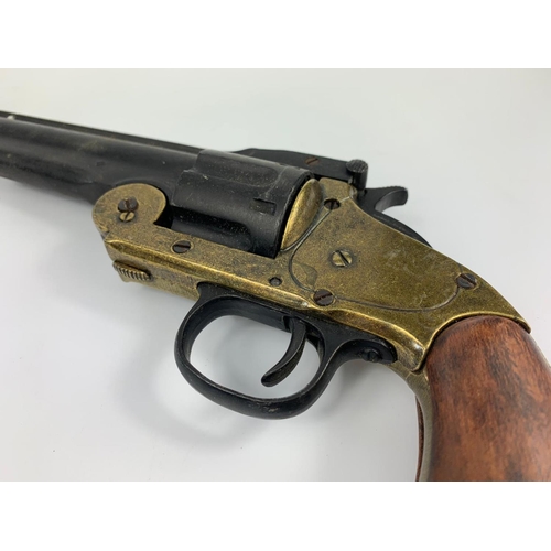 140 - Replica colt pistol