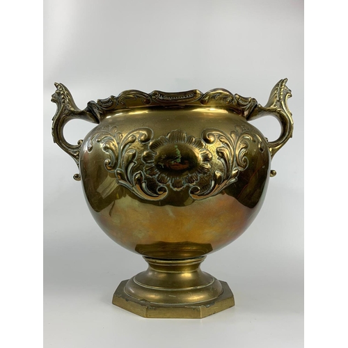 5 - Early 20th century brass 2 handled pot