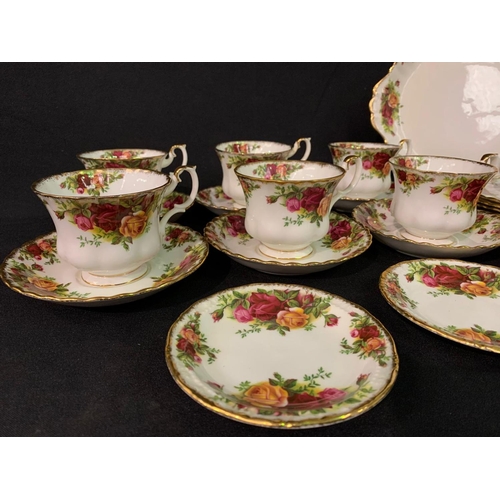 275 - Royal albert country Rose tea set