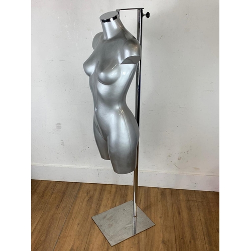 85 - Mannequin on stand