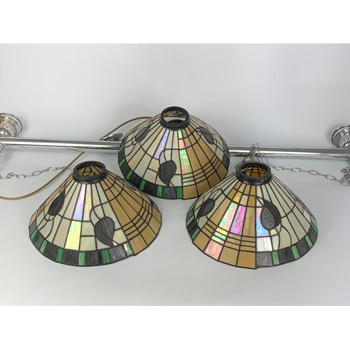 113 - Tiffany style light fitting