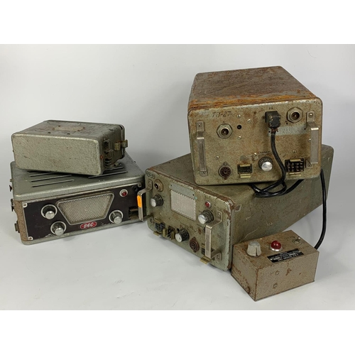 98 - Vintage radio equipment