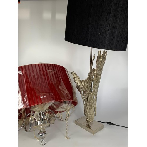 106 - Decorative table lamp with light fitting