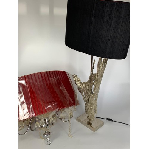 106 - Decorative table lamp with light fitting