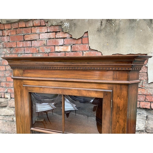 1034 - Large Georgian style corner cabinet, 97x50x198cm