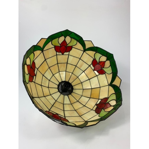 13 - Large Tiffany style light fitting. 41cm