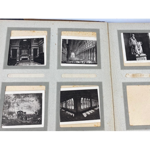 140 - Vintage album of pictures depicting architectural scenes and statues in Rome.