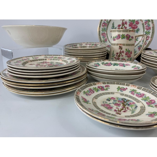 148 - Vintage Arklow Famel Rose pattern dinner set